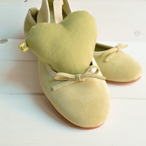 Light green suede ballerinas. Elegant and handmade women shoes. Made in Italy with natural materials. Flat blush dancer