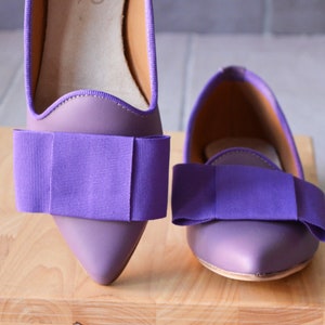 Light violet  suede ballerinas. Elegant and handmade women shoes. Made in Italy with natural materials. Flat blush dancer