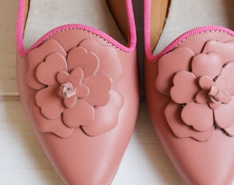 Ballerine in pelle CAMELIA, con fiore.Scarpe donna eleganti e artigianali.Realizzate in Italia con materiali naturali. Flat blush  ballerina