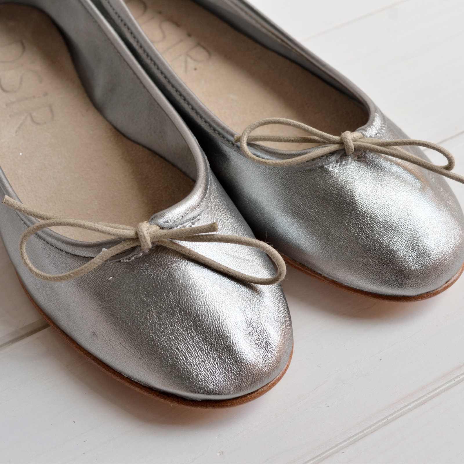 SUPER SOFT Leather Silver Ballet Flats 