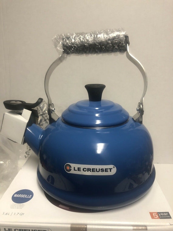 Le Creuset Classic Whistling Kettle - Marseille