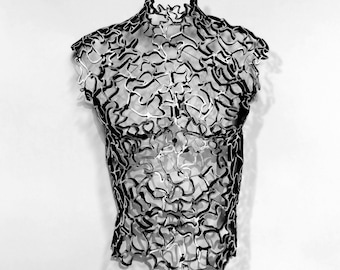 Handgefertigte Spitze Metall Wand Skulptur von Hlebitza- Einzigartige Männliche Torso Kunst - Modernes Wohn Dekor - Schattenwerfendes Kunstwerk - Einfach Aufhängen