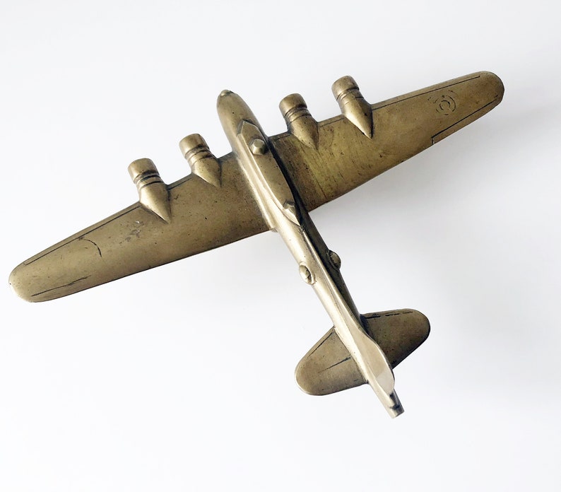 b17 carved