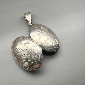 Vintage Silver Locket Pendant