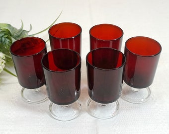 6 Gläser, Likörgläser, Aperifitgläser, Sherrygläser - Luminarc, Frankreich - 70er Jahre - rubinrot