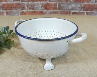 Sieve, colander, colander with handles - white enamel with blue edge - kitchen decoration, country house kitchen - shabby chic