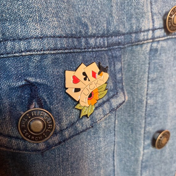 Knighthood Mens Flower Bunch Lapel Pin//Brooch for Suit
