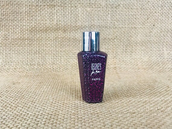 regines perfume