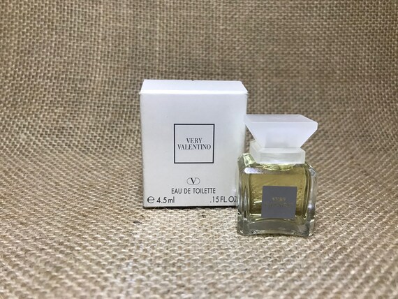 very valentino women's perfume