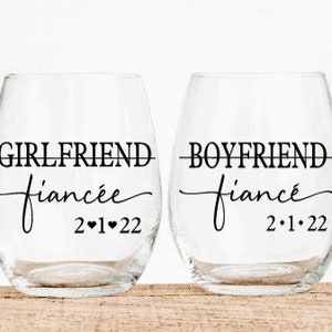 Engagement Gifts, Engagement Gifts for Couple, Personalized Engagement Gifts, Engagement Gifts for her, Engagement Wine Glass, Beer Glass