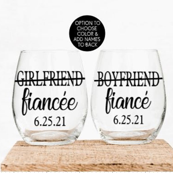 Engagement Gift for the Couple, Girlfriend Fiancee, Boyfriend Fiance Engagement Gifts, Personalized Gifts for Couple, Engagement Wine Glass