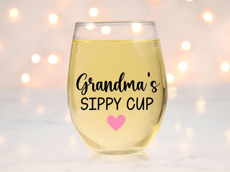 Personalized Grandma Gift, Grandma Gift, Grandma Gift Ideas, Grandma's Sippy Cup Wine Glass, Grandma Christmas Gift, Grandma Birthday Gift