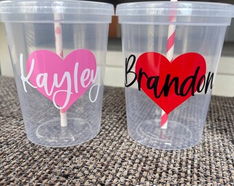 24 oz disposable cups Gusto 24 oz Clear Plastic Cups with Flat Lids & Straws, Disposable Drinking Cups for Iced Coffee, Milkshakes, & Smoothies, 100 Count