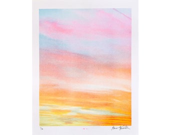 Sunset Series #4 - Risograph Art Print, lucht, zonsondergang, wolken, pastel, piekerig, zonnestralen