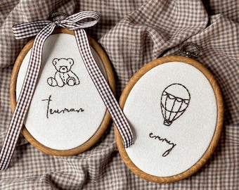 Custom Name Embroidery Hoop, Teddy Bear Nursery Decor, Nursey Wall Decor, Custom Baby Name Announcement, Vintage Baby Decor