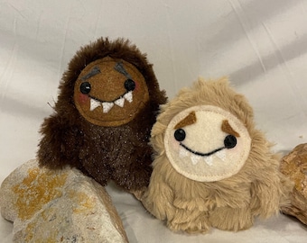 Sasquatch Keychain or Bag Bobble