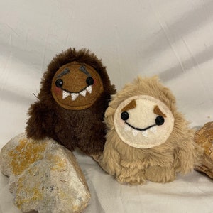 Sasquatch Keychain or Bag Bobble