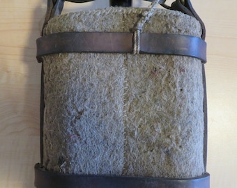 Cavalry 1917 WWI Soldier's Water Bottle with Strap