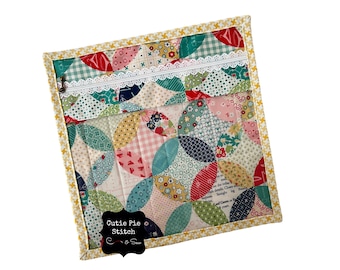 Bolsa de proyectos de vinilo acolchado con cremallera frontal para costura, bordado, punto de cruz, crochet y acolchado. Un regalo único para artesanos.