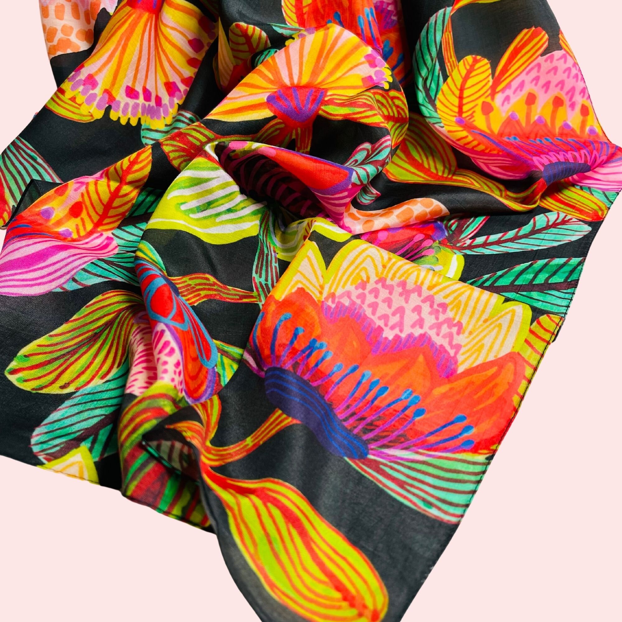 Foulard Carré StyleBREAKER Motif Feuilles Palmier Fleurs Pop Art - Bandana 70x70cm Multicolore