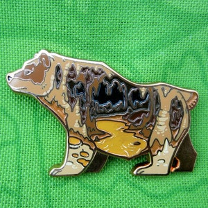 Mighty Earth Pin: Cavern Bear