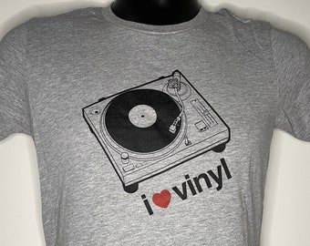 I Love Vinyl T-shirt - I heart vinyl - analog - vinyl turntable dj - music shirt