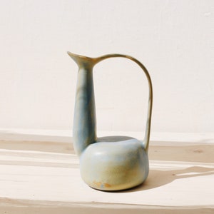 Ceramic Olive Oil Pitcher | Handmade Pottery | Tableware | Oil Vessel | Oil Pourers | Minimalist Ceramics | Kitchen Decor | Wabi Sabi Decor