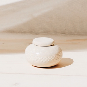 Small Ceramic Bowl with Cover | Spice Pot | Salt Bowl | Jewelry Box | Ceramic Sugar Pot | Pottery Bowl | Ceramics | Handmade Pottery | Bowls