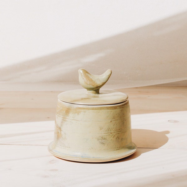 Ceramic Jewelry Box | Handmade Pottery | Covered Bowl | Ceramic Animals | Stoneware | Handmade Box | Minimalist | Ceramics | Ceramic Boxes