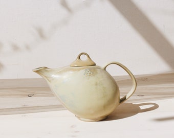 Ceramic Tea Pot | Handmade Pottery | Stoneware | Drink Ware | Minimalist | Ceramics | Tea maker | Tableware