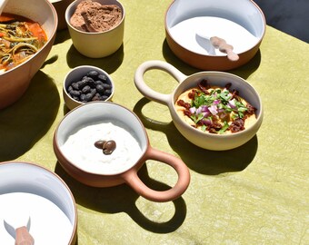 手作りの陶器製ストーンウェア食器セット：古代ギリシャ風のプレート