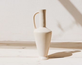 Ceramic Wine Pitcher | Handmade Pottery | Drink Ware | Stoneware | Ceramics | Minimalist | Pitchers | Water Pitcher