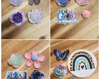 Bogg Bag Charms Set: Flowers, Butterfly, Snarky Pop Ins