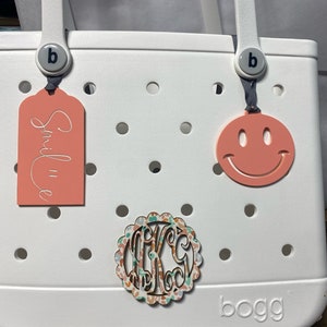 Bogg Bag Tag Retro Smiley Monogram Bag Tag / Hanging Car Charm / Handbag Bookbag Charm Tag Custom Personalized Pop In / VSCO Girl Bag Tags