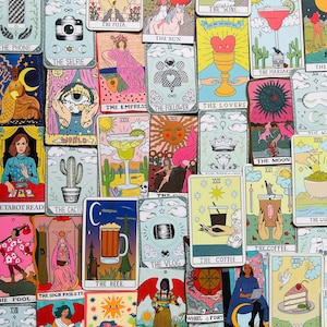 25/50 Vinyl Tarot-Kartenaufkleber, gestanzte Aufkleber-Set, wasserdichte wiederverwendbare, Vintage Boho Reader Fun Spoof Deck Prints, Journal Tagebuch Sammelalbum