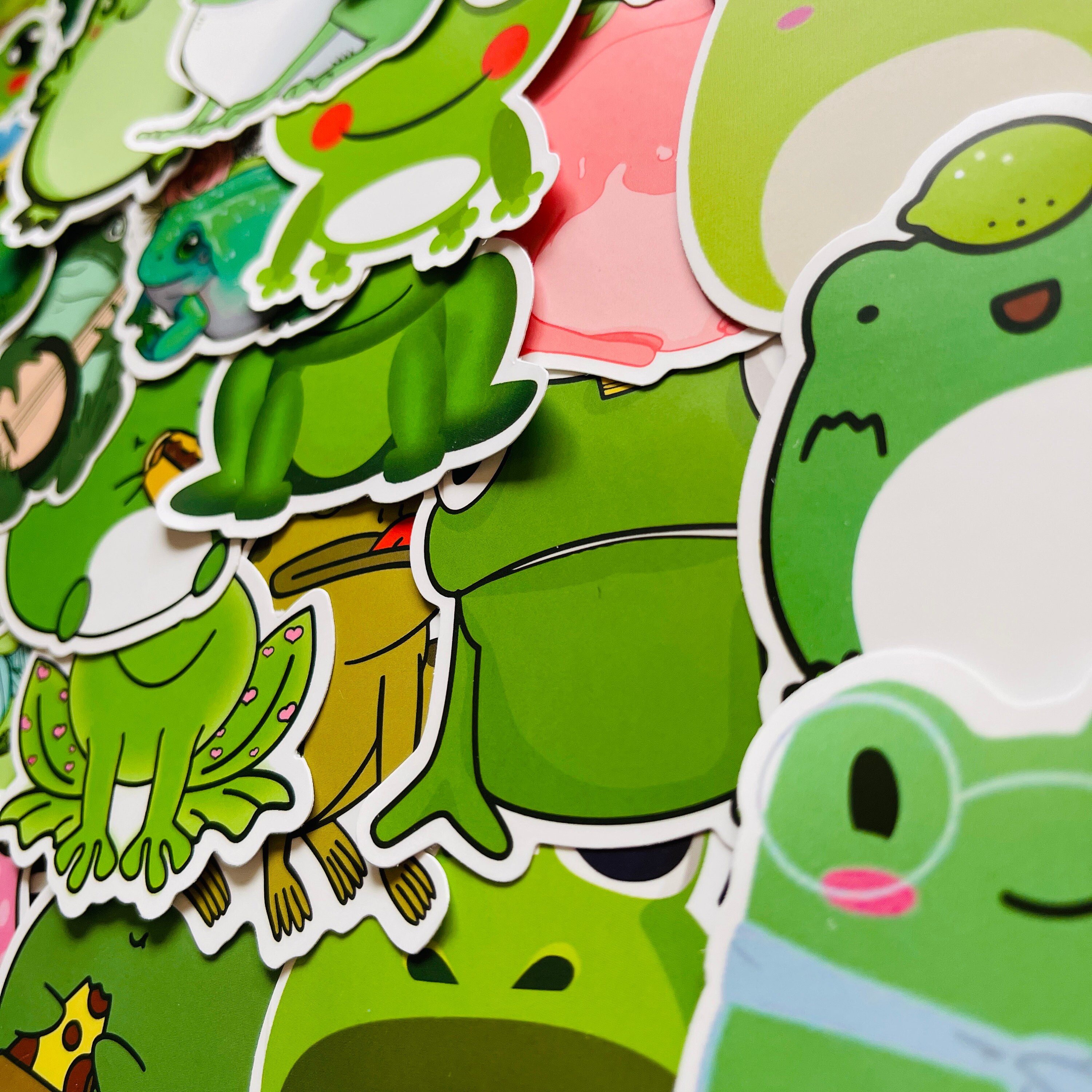 25/50/100 Frog Theme Vinyl Stickers, Die Cut Decal Set, Waterproof ...