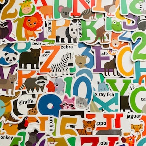 Pegatinas de vinilo ABC 123 (25/50 unidades), juego de calcomanías troqueladas, impermeables y reutilizables, con el alfabeto completo, números y letras, para niños, para guardería y sala de juegos.