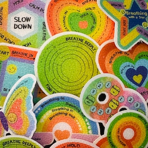 5/10 vinyl zintuiglijk getextureerde fidgetstickers, waterdicht herbruikbaar, angst ademen mindfulness paniek hulp ondersteuning, notebook telefoonhoesje cadeau