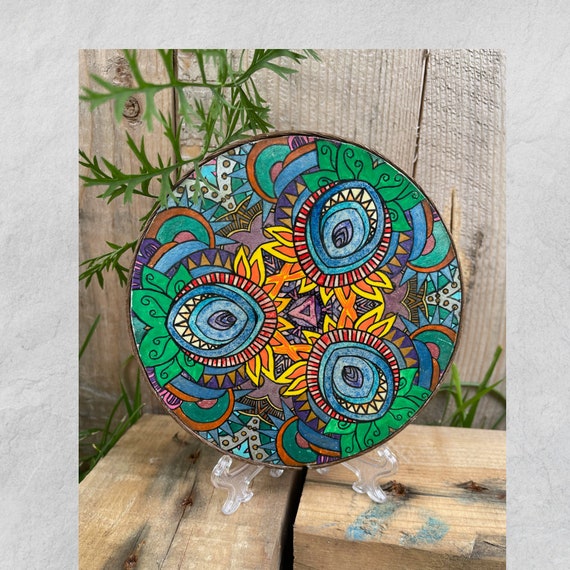 DIY Garden Mandala Art Made From Paper Plate Holders - Crafting