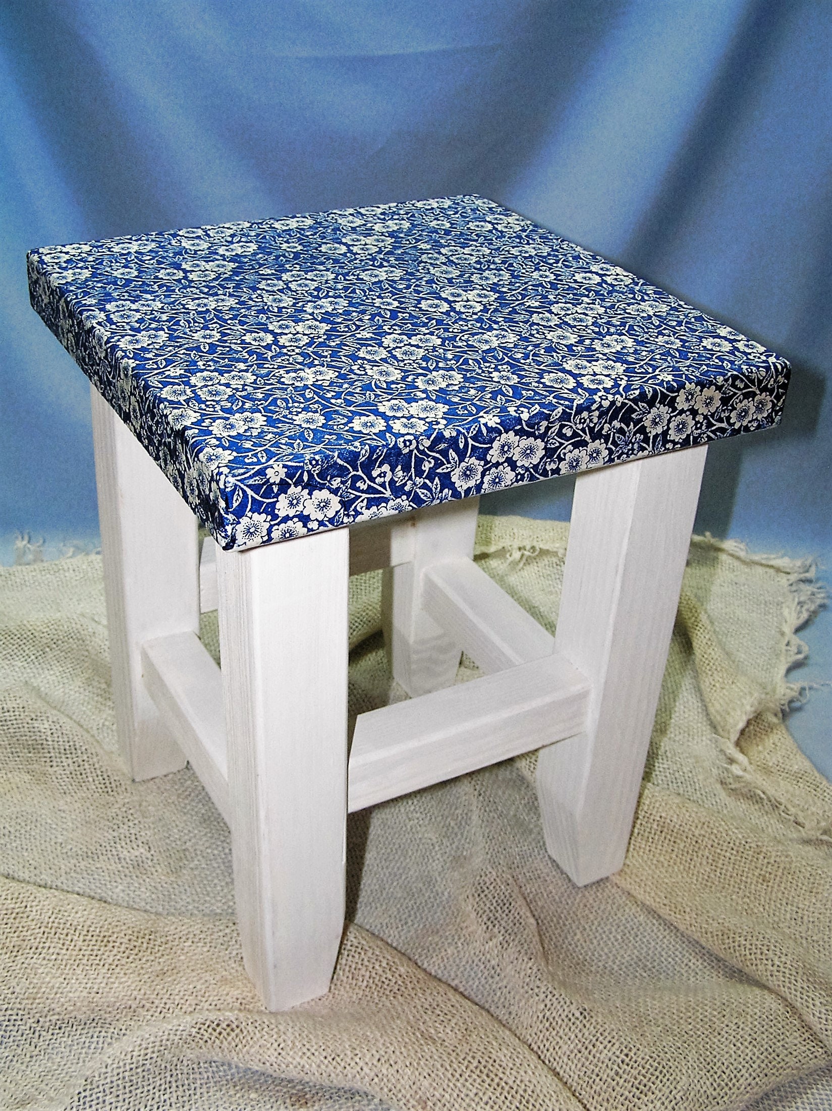 laundry step stool