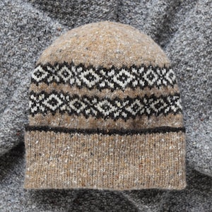 Unisex Hand Knit Hat - Men&#39;s Hat - Winter Hat - Beige Beanie - Soft Donegal Merino Tweed Hat - Multicolor Fair Isle Hat - Beige Hat