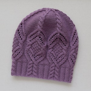 Handgebreide damesmuts - muts - beanie - merinowollen muts - wollen muts - paarse muts - muts - kabelmuts - cadeau voor vrouwen