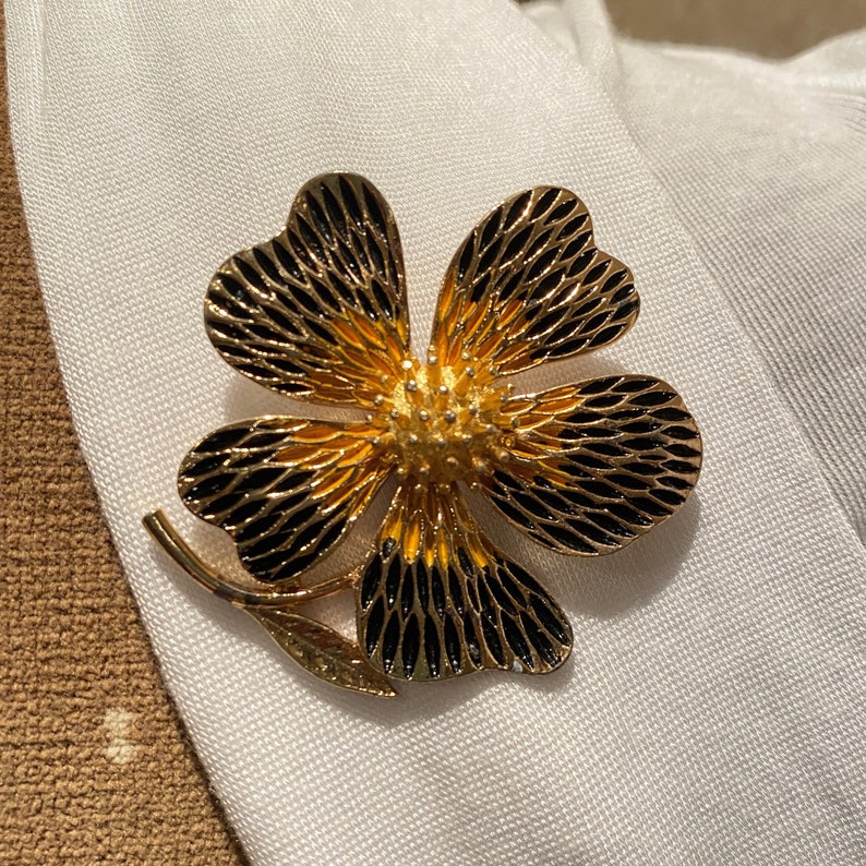 Vintage JJ Jonette Jewelry Enameled Flower Brooch Pin signed