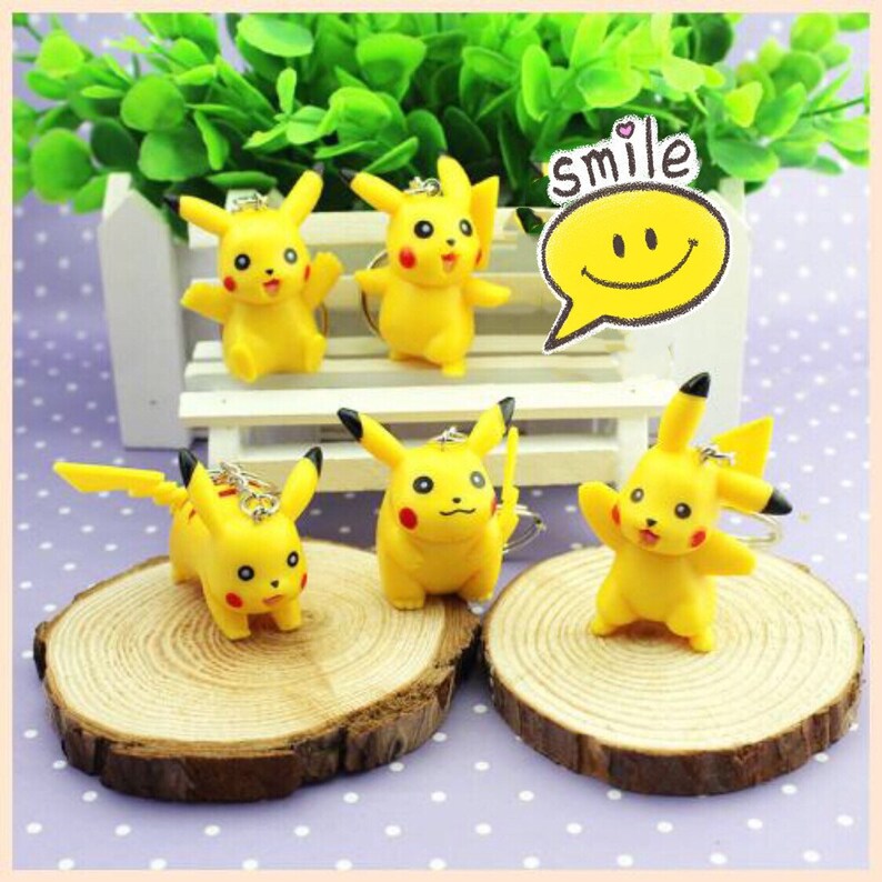 Pokemon Pikachu Figure Keychain 5 pc Set