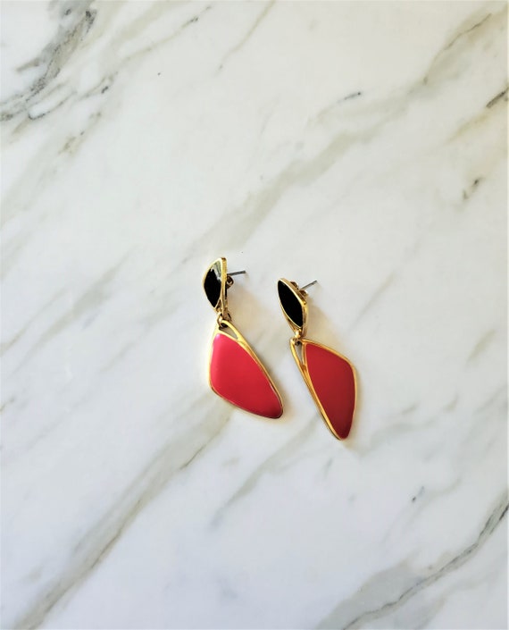 Vintage Pink and Black Enamel Earrings, Dangle Ear