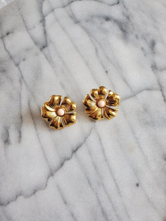 Vintage Gold Flower Stud Earrings, Flower Earrings