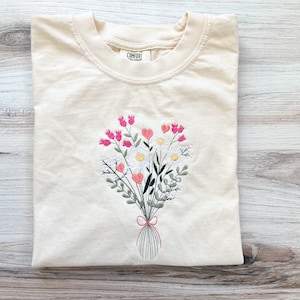 Flower Comfort Colors Tee, Floral Shirt, Wild Flower T-Shirt, Valentines Embroidered Tee, Embroidered Shirt, Cute Shirt, Pink Tee, Trendy