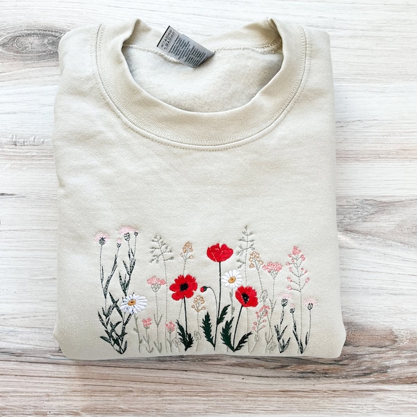 Embroidered Flower Sweatshirt, Floral Crewneck, Embroidered Crewneck, Valentines Lover Sweatshirt, Cute Crewneck, Cute Outfit, Wild Flowers