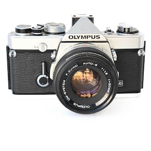 【動作確認済み】　OLYMPUS OM-2 50mm F1.8 フィルムカメラ Amazon.com : Olympus OM-2s w/ 50mm F1.8 Lens : Electronics