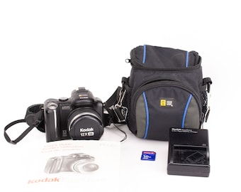 Kodak P850 5.1 Megapixel Digital Camera Kit - Fully Functional - Comes with Everything You Need - 30 Day Guarantee